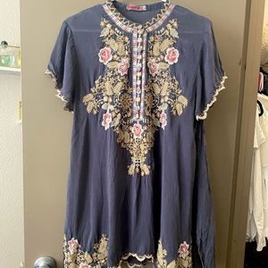 Johnny Was collection gray shirt.